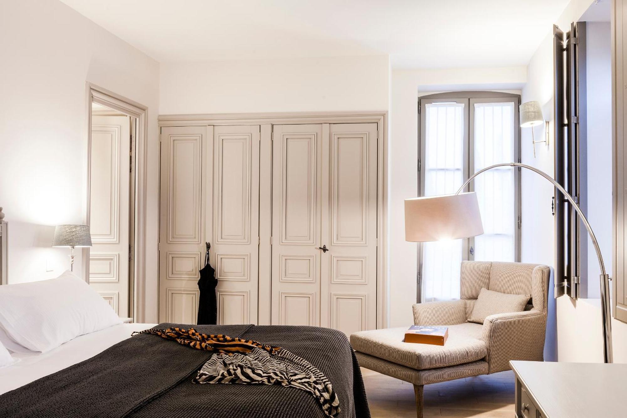 Chateau St Pierre De Serjac Puissalicon エクステリア 写真