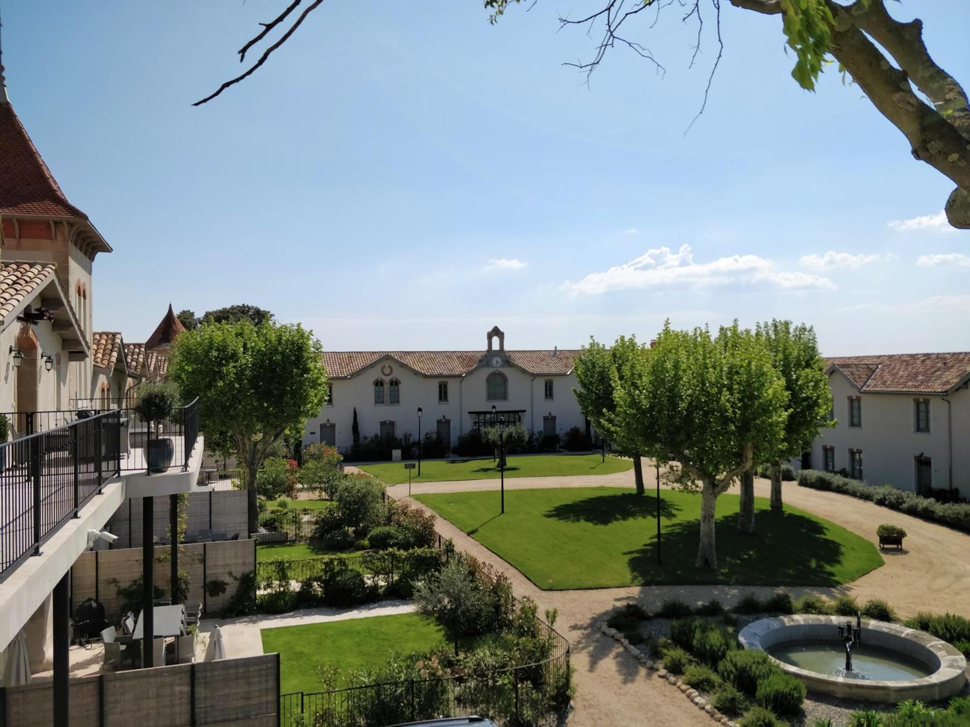 Chateau St Pierre De Serjac Puissalicon エクステリア 写真
