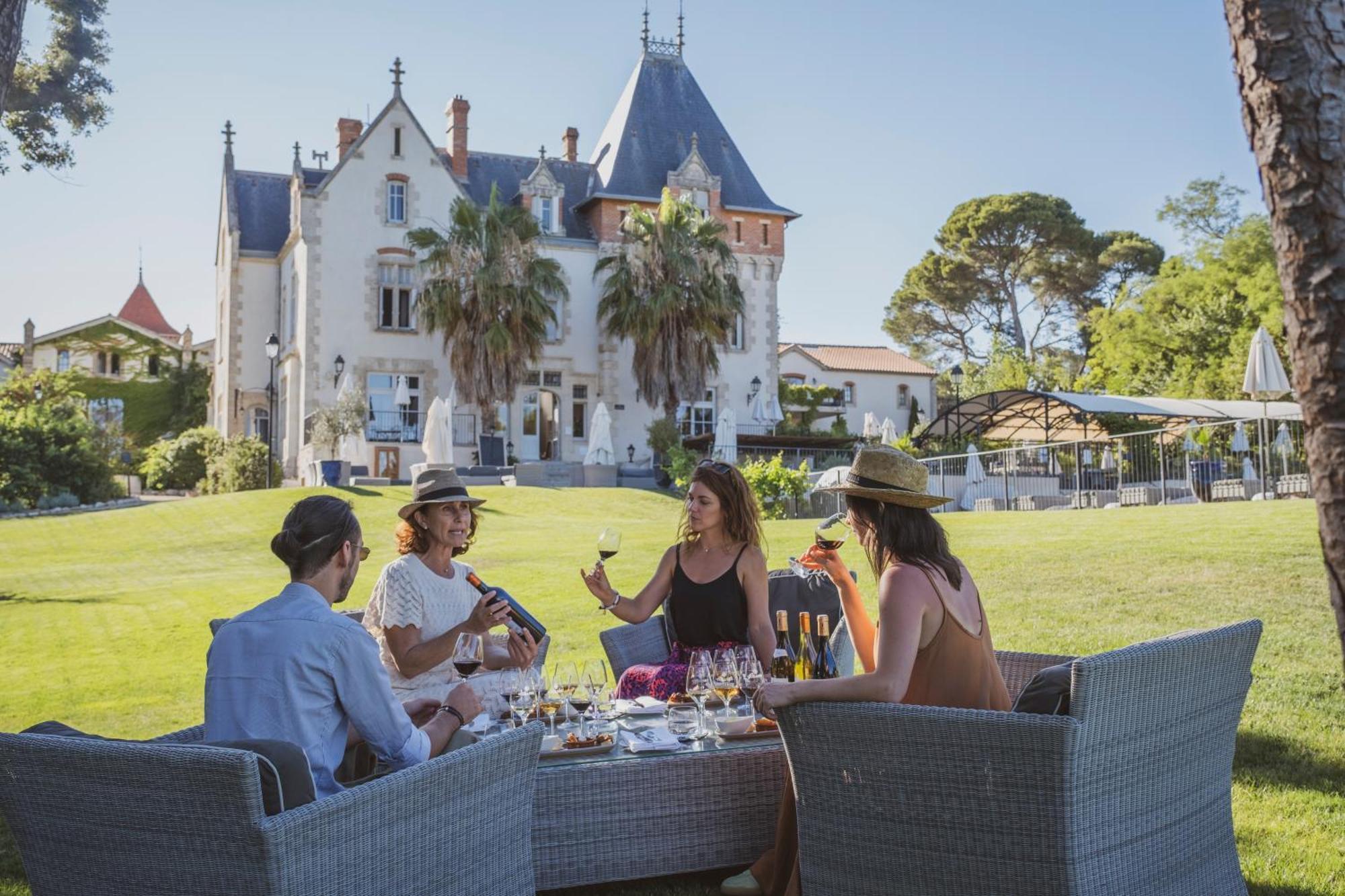 Chateau St Pierre De Serjac Puissalicon エクステリア 写真